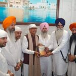 ਕੇਂਦਰੀ ਖੇਤੀਬਾੜੀ ਮੰਤਰੀ ਸ਼ਿਵਰਾਜ ਚੌਹਾਨ ਸ੍ਰੀ ਹਰਿਮੰਦਰ ਸਾਹਿਬ ਵਿਖੇ ਹੋਏ ਨਤਮਸਤਕ