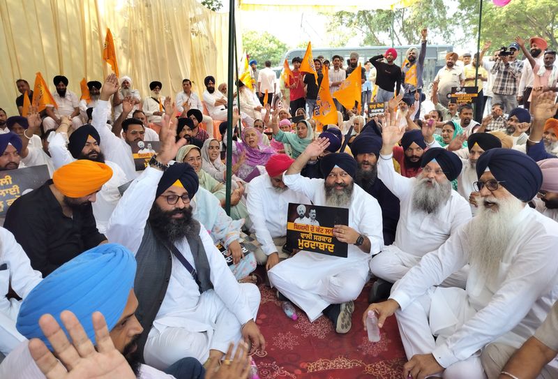 ਪੀਐਸਪੀਸੀਐਲ ਦੇ ਸੀਐਮਡੀ ਨੂੰ ‘ਬਲੀ ਦਾ ਬੱਕਰਾ’ ਬਣਾਉਣ ਵਾਲੇ ਪਾਵਰ ਮੰਤਰੀ ਤਰੁਣਪ੍ਰੀਤ ਸੌਂਧ ਦੇਣ ਅਸਤੀਫ਼ਾ: ਅਕਾਲੀ ਦਲ