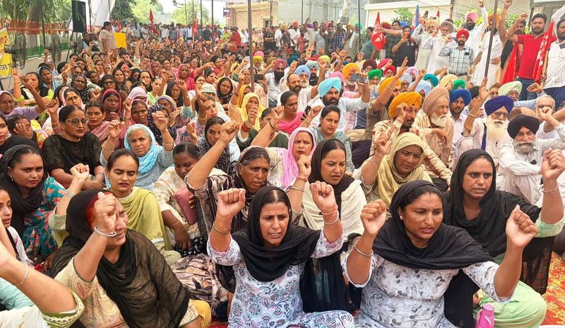 ਪੰਜਾਬ ਮੁਲਾਜ਼ਮਾਂ ਦੀ ਹੜਤਾਲ: ਸਖ਼ਤ ਕਾਰਵਾਈ ਦੀ ਤਿਆਰੀ