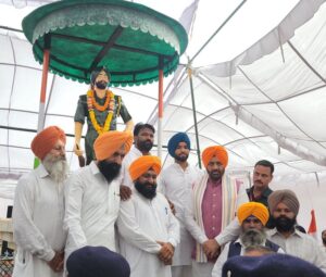 ਹਰਿਆਣਾ ਦੇ ਮੁੱਖ ਮੰਤਰੀ : ਹਰਿਆਣਾ ਦੇ ਮੁੱਖ ਮੰਤਰੀ ਆਪਣੇ ਸਿਹਤ ਮੰਤਰੀ ਵਜੋਂ ਸੇਵਾ ਨਿਭਾ ਚੁੱਕੇ ਹਨ।