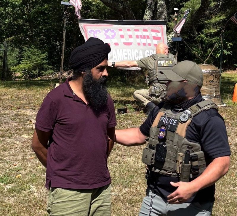 ਯੂ.ਐੱਸ. ਪੰਜਾਬੀ ਟਰੱਕ ਡਰਾਈਵਰ: ਨਨਨਨਿਿਨ ਨڨਅ ਵੱਲ਋ਂ ਪਜਾਬੀ trਰ੕ ਰਾਨਨਨਾਨਾਇਰਾਰਰਕਰਰਾਰਾਰਨਾਰਨਾਨ