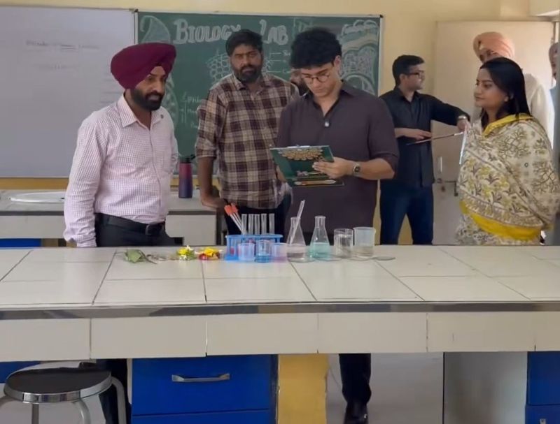 ਸੌਰਵ ਦਾਸ ਵੱਲੋਂ ਲੁਧਿਆਣਾ ਦੇ ਸਰਕਾਰੀ ਸਕੂਲਾਂ ਦਾ ਦੌਰਾ: ‘ਸਕੂਲ ਆਫ਼ ਐਮੀਨੈਂਸ’ ਦੀਆਂ ਆਧੁਨਿਕ ਸਹੂਲਤਾਂ ਅਤੇ ਜੰਡਿਆਲੀ ਸਕੂਲ ਦੀਆਂ ਕਮੀਆਂ ਆਈਆਂ ਸਾਹਮਣੇ