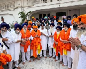 ਅਕਾਲੀ ਦਲ ਵਾਰਿਸ ਪੰਜਾਬ ਦੇ ਦਾ ਪਾਰਲੀਮਾਨੀ ਬੋਰਡ ਸ੍ਰੀ ਅਕਾਲ ਤਖ਼ਤ ਸਾਹਿਬ ਵਿਖੇ ਨਤਮਸਤਕ