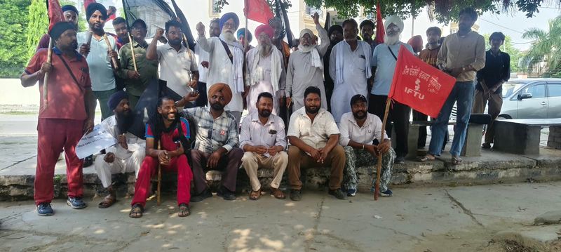 ਮਜ਼ਦੂਰ ਅੰਦੋਲਨ: ਮਜ਼ਦੂਰ ਅੰਦੋਲਨ: ਮਜ਼ਦੂਰ ਅੰਦੋਲਨ ਇੱਕ ਵਾਰ ਫਿਰ ਜਾਰੀ ਕੀਤਾ ਗਿਆ ਹੈ।