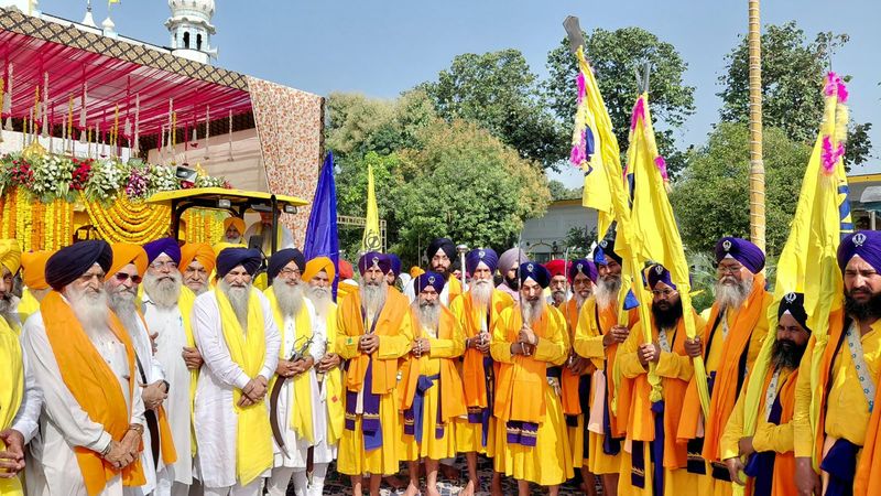ਗੁਰੂ ਤੇਗ ਬਹਾਦਰ ਜੀ ਦੀ ਮੌਤ ‘ਤੇ ਵੀ ਧਿਆਨ ਦਿੱਤਾ ਗਿਆ ਹੈ।