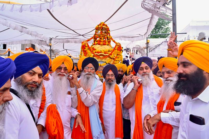 ਮੀਰੀ ਪੀਰੀ ਦਿਵਸ ਮੌਕੇ ਖਾਲਸਾ ਮਾਰਚ ਆਰੰਭ; ਜਥੇਦਾਰ ਵੱਲੋਂ ਬਾਹਰੀ ਤੇ ਅੰਦਰੂਨੀ ਹਮਲਿਆਂ ਵਿਰੁੱਧ ਇੱਕਜੁੱਟ ਹੋਣ ਦਾ ਸੁਨੇਹਾ