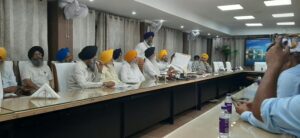 ਬਹਿਰੀਨ ਮਾਮਲਾ: ਸ਼੍ਰੋਮਣੀ ਕਮੇਟੀ ਵੱਲੋਂ ਸਰਾਵਾਂ ਦੇ ਰਿਕਾਰਡ ‘ਚ ਛੇੜਛਾੜ ਦਾ ਖ਼ੁਲਾਸਾ; ਕਈ ਅਧਿਕਾਰੀਆਂ ’ਤੇ ਡਿੱਗ ਸਕਦੀ ਹੈ ਗਾਜ