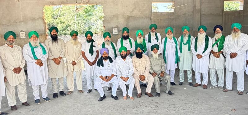 ਕਣਕ ਦੀਆਂ ਕੀਮਤਾਂ ਵਿੱਚ ਵਾਧਾ: ਕਣਕ ਦੀਆਂ ਕੀਮਤਾਂ ਵਿੱਚ ਵਾਧਾ।