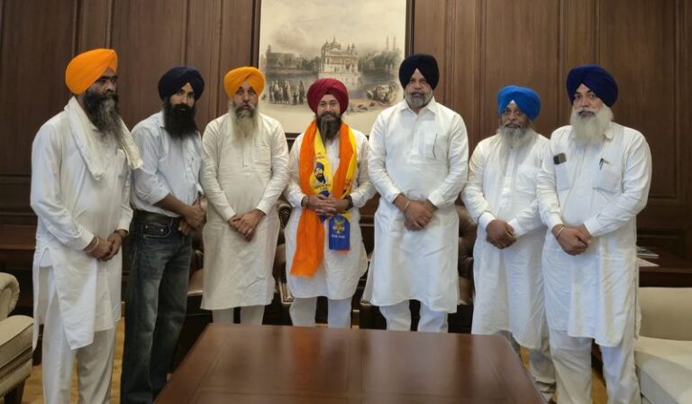 ਅਕਾਲੀ ਦਲ ਵਾਰਿਸ ਪੰਜਾਬ: ਕੁਲ ਵਿਿੰਦਰ ਚੀਮਾ ਵਾਰਰਿਿਨ ਬ ਵਿੱਚ ਸਣਾਮਲ
