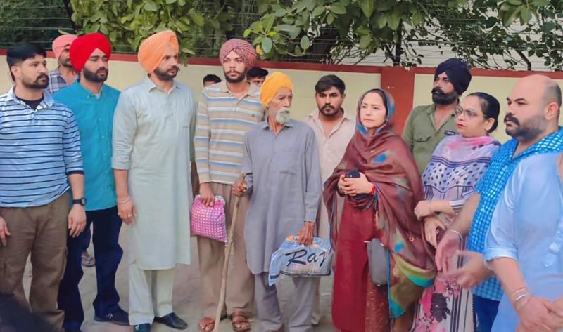 ਰਾਜਿੰਦਰ ਦੀਪਾ ਬੈੱਲ: ਰਾਜਿੰਦਰ ਦੀਪਾ ਨੇ ਇੱਕ ਵਾਰ ਫਿਰ ਆਪਣੇ ਫੋਨ ‘ਤੇ ਕੰਮ ਕੀਤਾ ਹੈ।