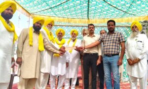 ਸੰਗਰੂਰ ਕਿਸਾਨ ਵਿਰੋਧ : ਕਿਸਾਨਾਂ ਨੇ ਆਪਣੇ ਕਿਸਾਨਾਂ ਲਈ ਵਿਰੋਧ ਪ੍ਰਦਰਸ਼ਨ ਕੀਤਾ ਹੈ।