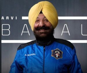 ਪੁਲਾੜ ਵਿੱਚ ਜਾਣ ਵਾਲਾ ਪਹਿਲਾ ਸਿੱਖ: ਅਰਵਿੰਦਰ ਸਿੰਘ ਬਹਿਲ ਪੁਲਾੜ ਵਿੱਚ ਦਾਖਲ ਹੋਏ।