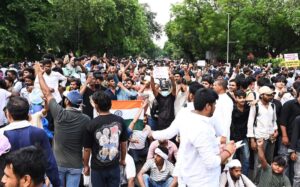 CJP ਵਿਰੋਧ: 20 ਸਾਲਾਂ ਤੋਂ ਵੱਧ ਦੇ ‘ਐਡਮਿਟ ਕਾਰਡ’ ਨਾਲ ਇੱਕ ਹੋਰ ਕਤਾਰ ਬਣਾਓ