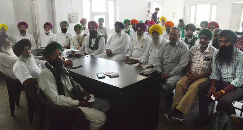 Sessão de Assembleia de Punjab: Sessão de Assembleia de Punjab: Sessão de Assembleia