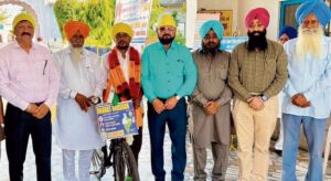 ਵਾਤਾਵਰਣ ਅਭਿਆਨ: ਪੰਜੀਕਰਣ ਦਾ ਸੰਦੇਸ਼ ਕੇ ਪ੍ਰਧਾਨ ਸਾਇਕਲਿਸਟ ਲੈਕਸ਼ਨ ਮੁਨਸ਼ੀ ਦਾ ਪੰਜੀਕਰਣ