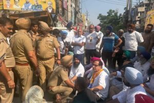 ਪਰਮਿੰਦਰ ਝੋਟਾ ਕਤਲ ਕਾਂਡ: ਪ੍ਰਦਰਸ਼ਨਕਾਰੀਆਂ ਤੇ ਕਮਿਸ਼ਨ ਤਕਰੀਰਰ
