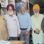 ਪਕ ਰਘਬੀਰ ਭਰਤ ਨੂੰ ਦਰਸਾਉਂਦਾ ਹੈ
